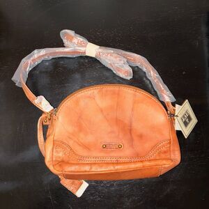 Frye Campus Zip Body Saddle Women’s Leather Crossbody Bag Dual Pocket NWT $258